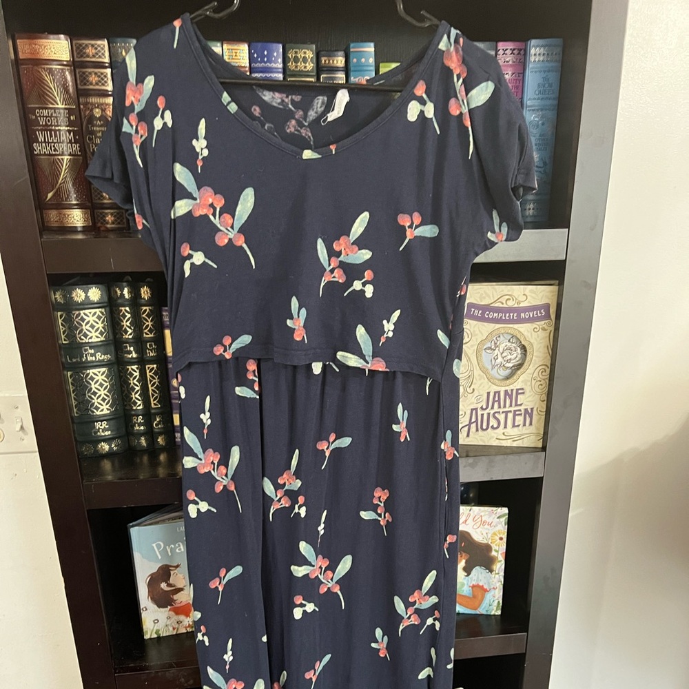 Smallshow navy floral nursing dress